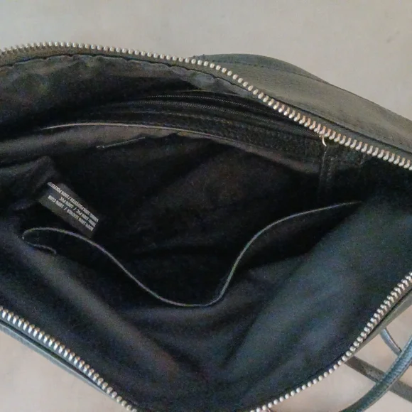 Sanctuary 100% Leather Black Large Festival Crossbody Boho Purse-GUC - Picture 13 of 14